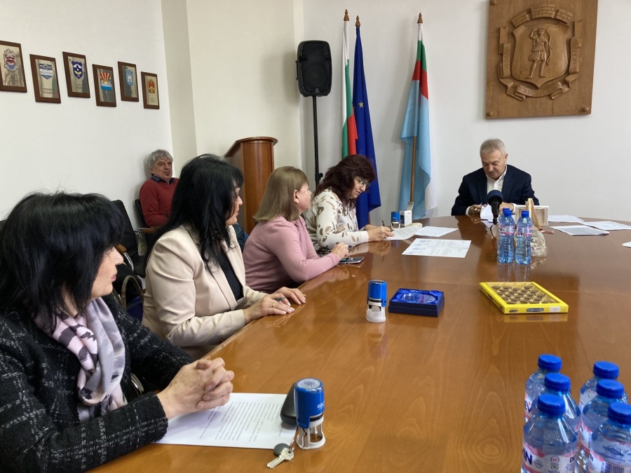 Нов колективен трудов договор за системата на образованието подписаха в Монтана