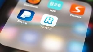 Внимание: Фалшиви обаждания от мними служители на Revolut целят да ви оберат