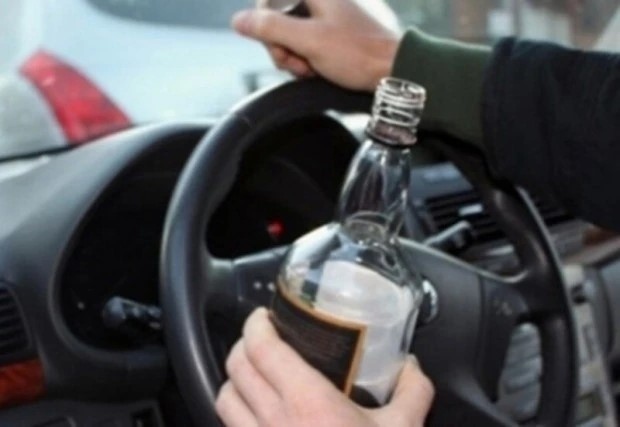 На градус! Спипаха пиян шофьор да върти волана във Враца