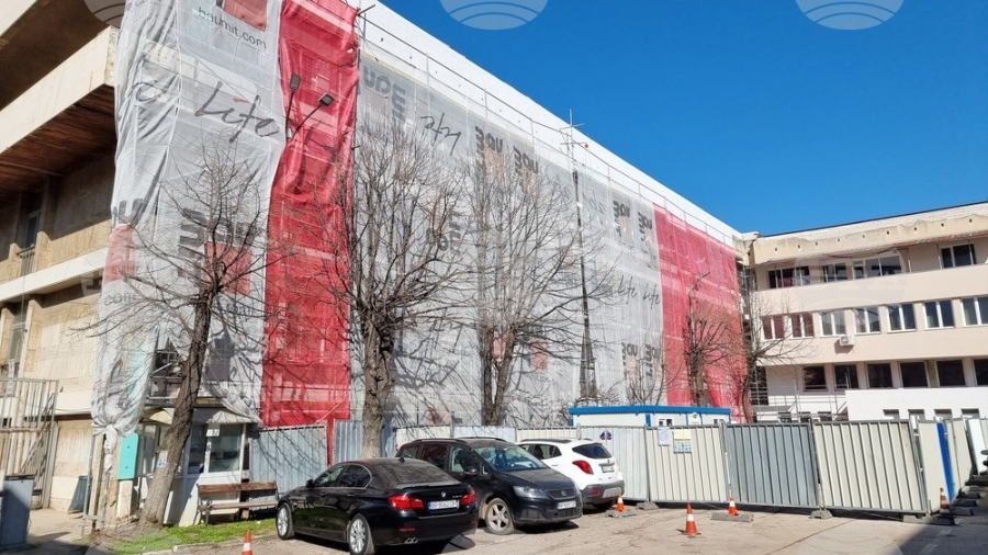 До края на юни се очаква да приключи внедряването на енергоефективни мерки в сградата на регионалната библиотека във Враца