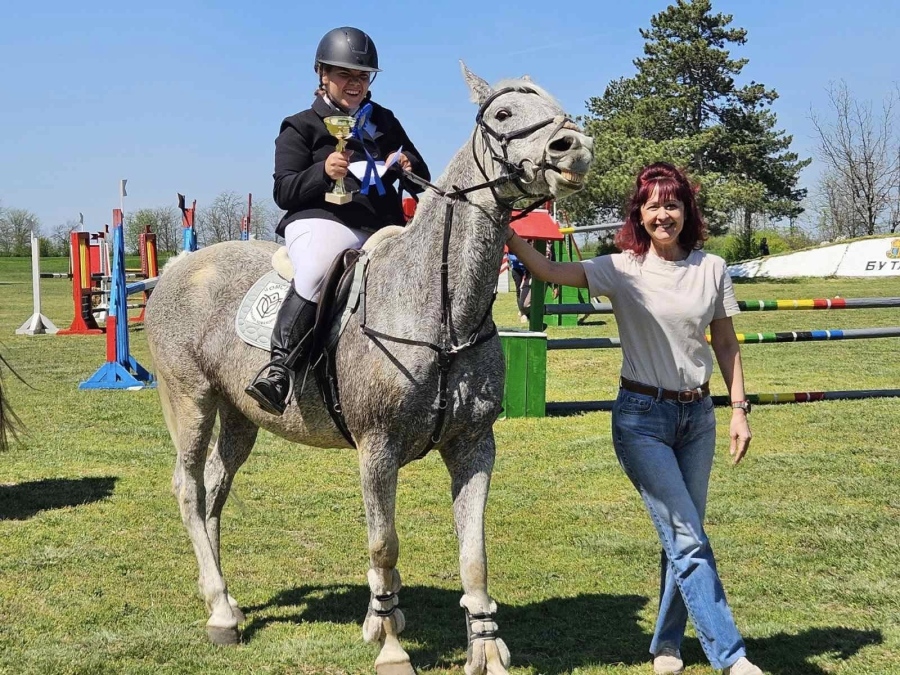 С много емоции и оспорвани надпревари премина традиционният турнир по конен спорт в село Бутан