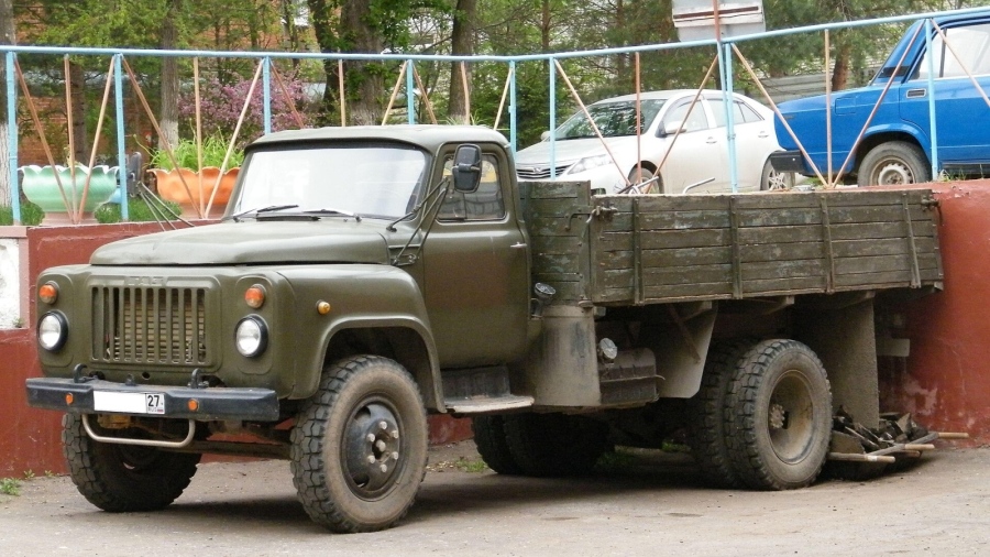 Нерегистриран товарен автомобил е заловен в град Лом