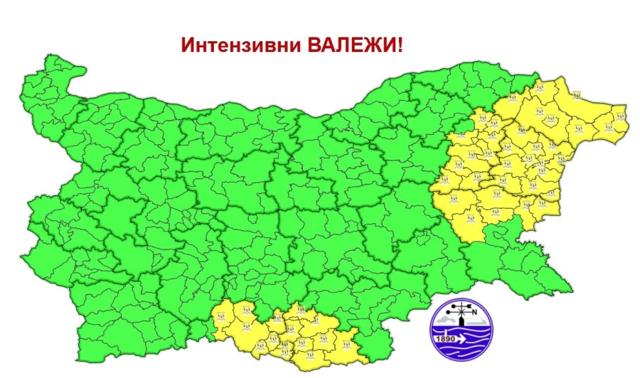 Дъждовното време продължава и в неделя