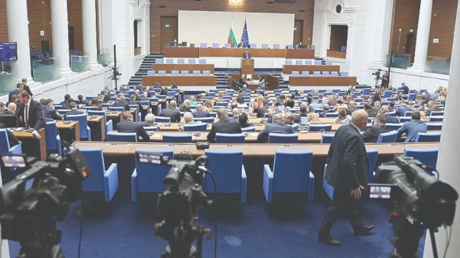 Вижте имотите, колите и парите на депутатите на Враца