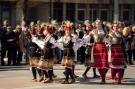 „Тъпан бие, хоро го следва\