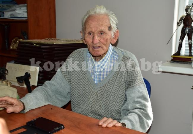 Пенко Митев впечатлява и днес с разказите си ОЧЕРК