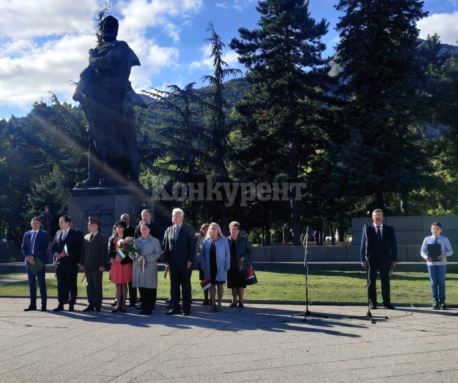 Враца почете тържествено Деня на Независимостта СНИМКИ + ВИДЕО