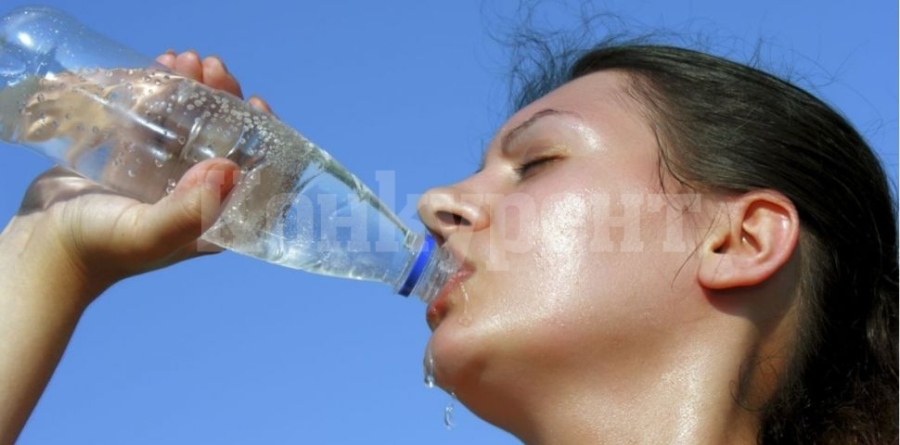 Лекар посочи кога пиенето на вода води до артрит