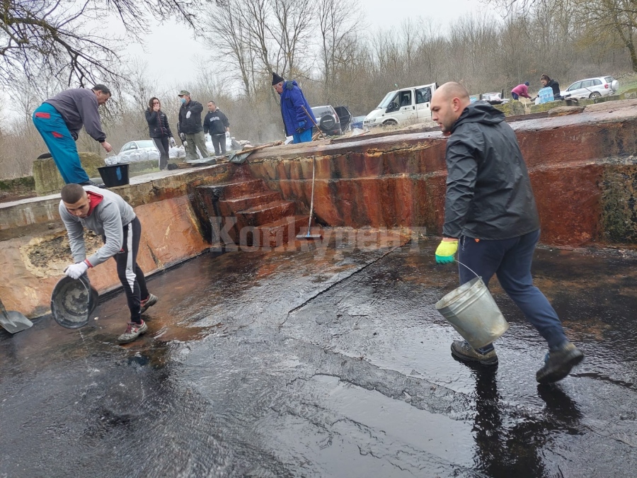 Доброволци почистиха минерален извор между селата Хайредин и Ботево СНИМКИ