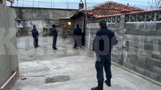 Множество задържани при спецакция на полицията в Бургас