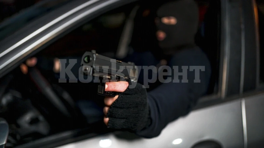 ДИВ ЕКШЪН! 26-годишен от Козлодуй стреля по кола, докато изпреварва джипа му, на пътя между Лом и Монтана