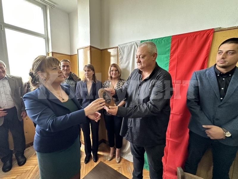 Кметът Алексиев, съветници и селски кметове от Община Хайредин се заклеха