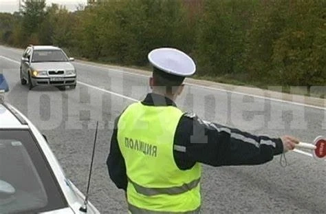 Спряха кола за проверка, намериха дрога