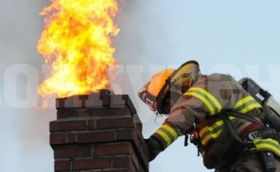 Пожарникари гасиха запален комин на къща в Белоградчик