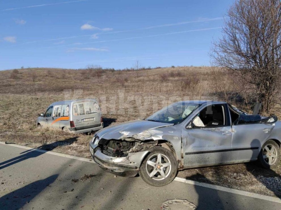 Камион и две коли катастрофираха в Шуменско, има пострадали