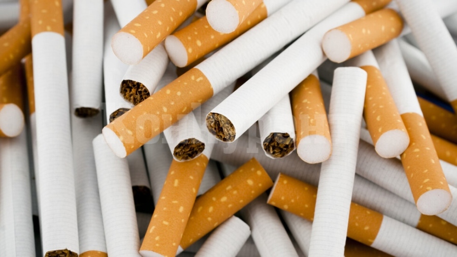Намериха над 14 000 къса незаконни цигари