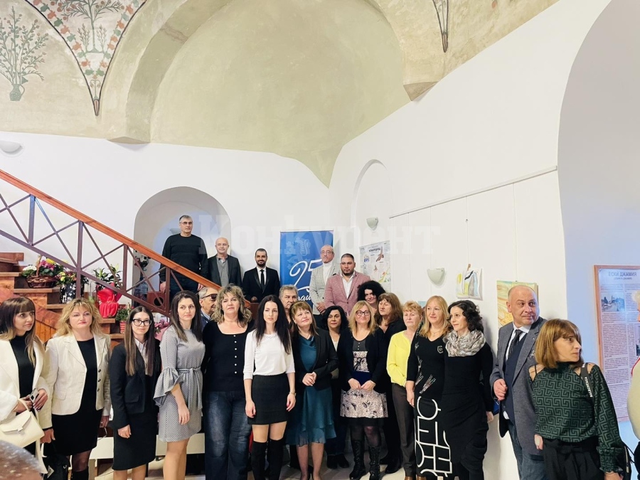 Областна администрация - Враца отбеляза 25 години от създаването си СНИМКИ