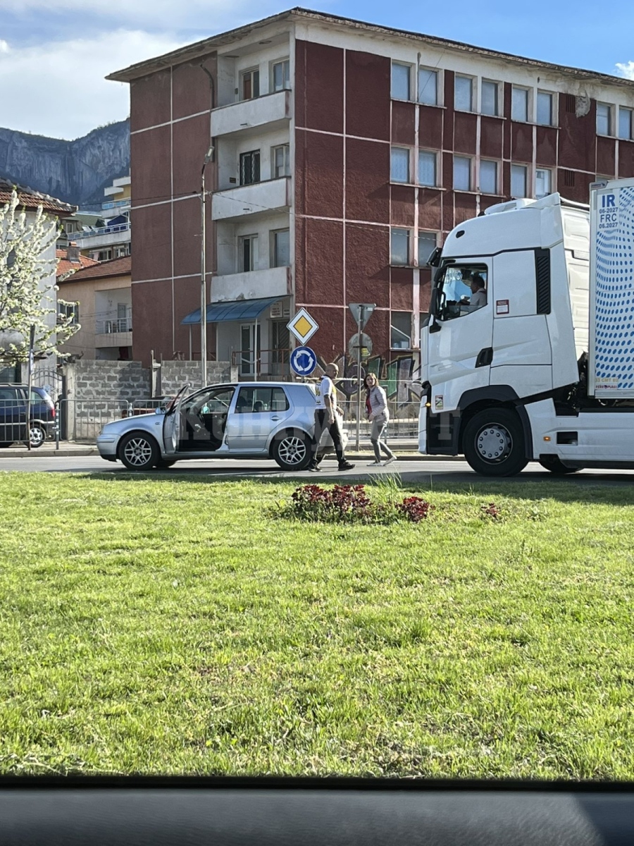 От последните минути! Катастрофа затапи възлов булевард във Враца 