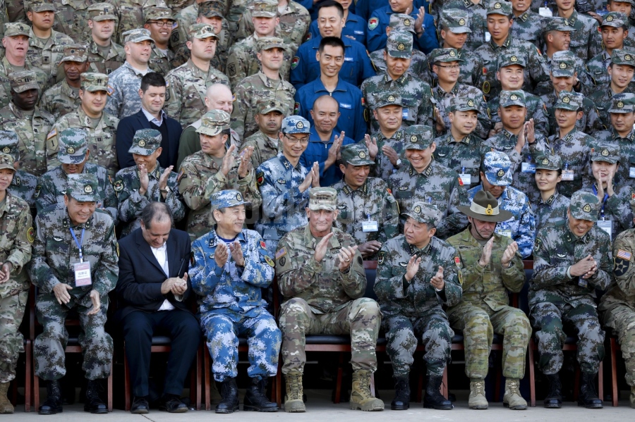 Американски и китайски военни проведоха разговори на Хавайските острови