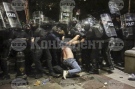 Безредици в Тбилиси след одобрението на спорен законопроект, полицията използва сълзотворен газ и шокови гранати