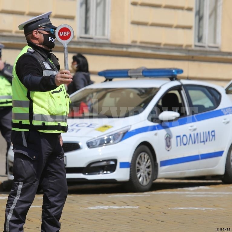 Мащабна акция във Враца доведе до десетки актове 