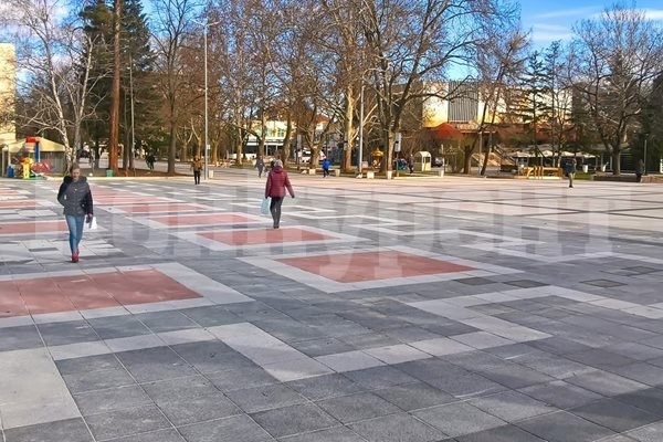 Хлапе се подпали на площада в Монтана, следвало клип от Тик-Ток