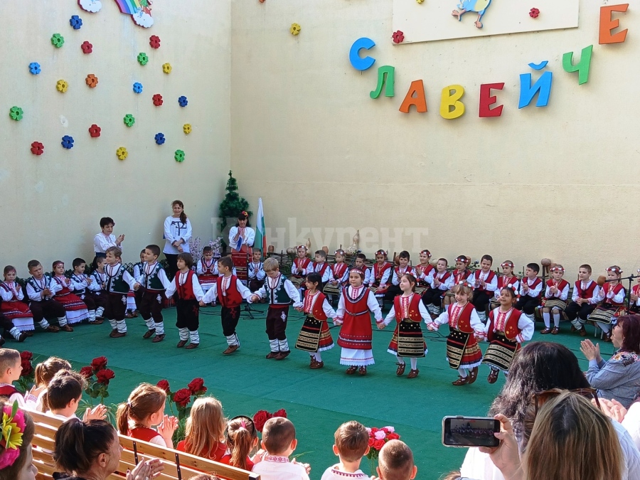 Детски фолклорен фестивал „Славеево изворче” се проведе за поредна година във Видин