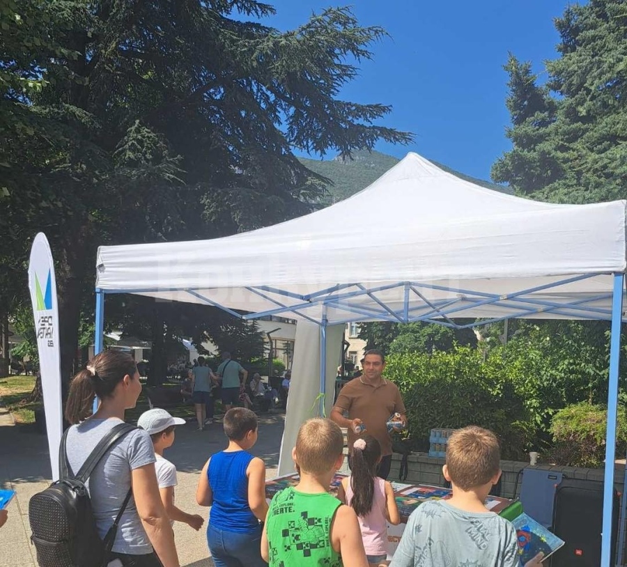  В разгара на жегите – с грижа за хората във Враца /СНИМКИ/