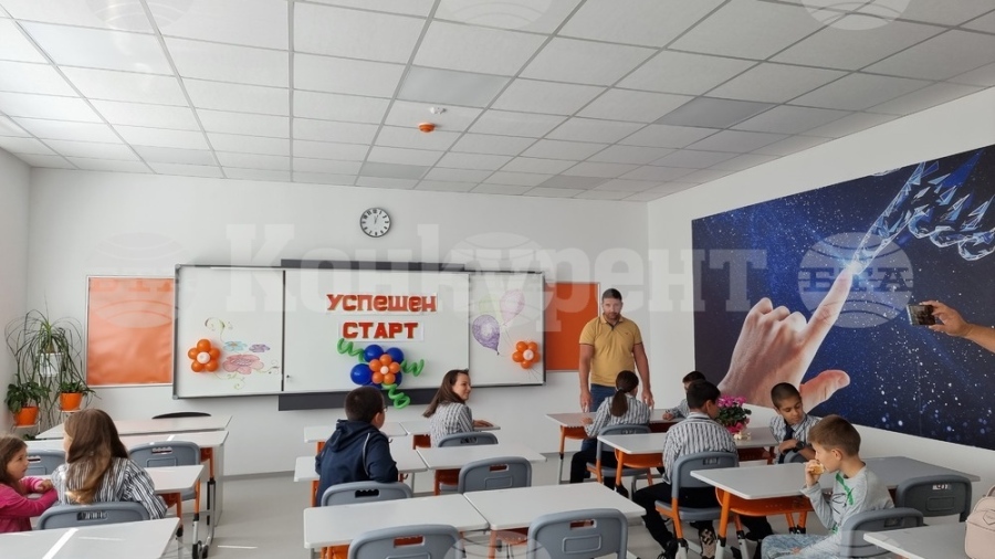 Общо 15 училища от област Враца ще бъдат финансирани по Националната програма „България – образователни маршрути“ за следващата учебна година