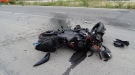 Моторист пострада, ударил се в скат и скочил в двор на къща