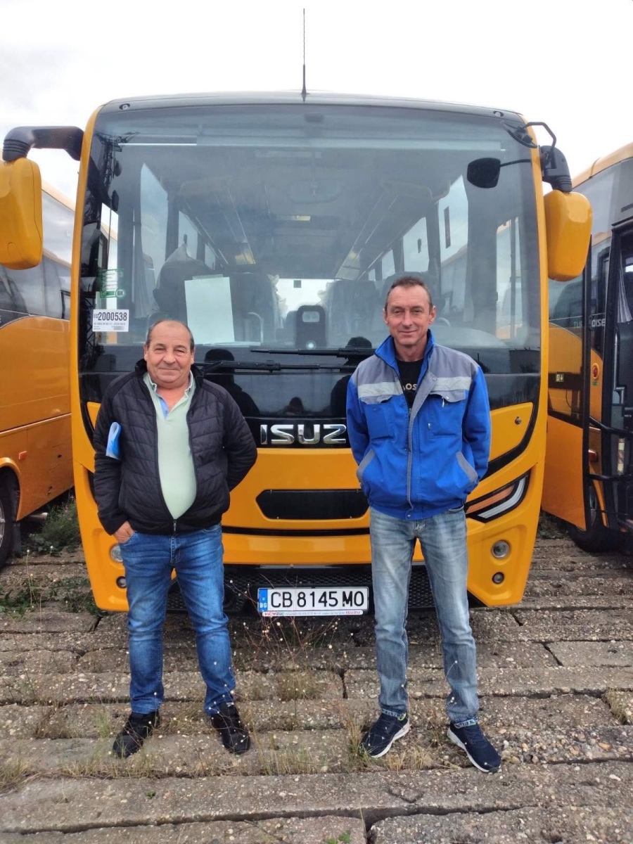 Мизия се сдоби с нов ученически автобус