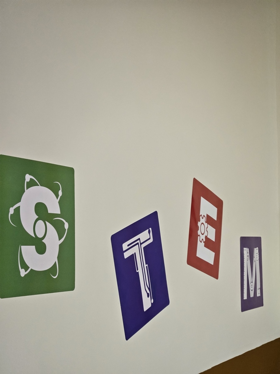 Нов STEM център отвори врати в IV ОУ „Георги С. Раковски“ - Берковица