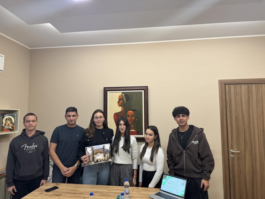 Вдъхновяваща среща с младите създатели на пъзели с мисия