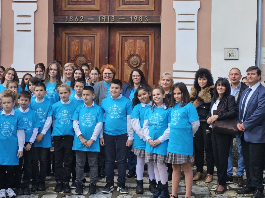 Ученици от Берковица показаха как добротата побеждава агресията