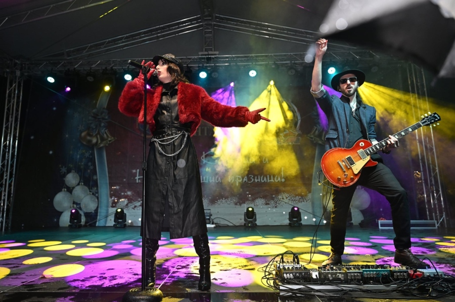 Михаела Маринова даде старта на Коледните тържества в Монтана