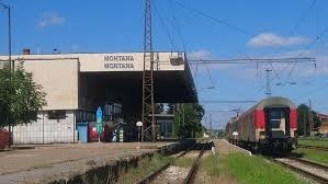 18-годишен потрошил видеокамерите на ж.п. гарата в Монтана