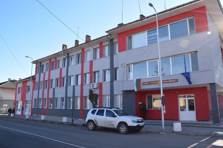 Жителите на община Ружинци няма да плащат по-високи данъци