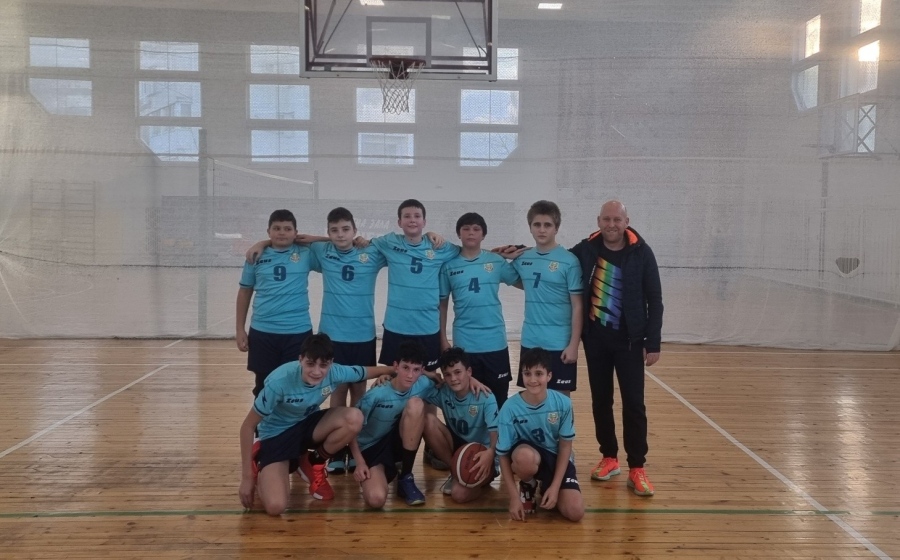 Първо място за отбора на СУ \