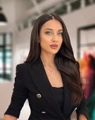 Рокля на ломската дизайнерка Деси Тошева изгря в Китай