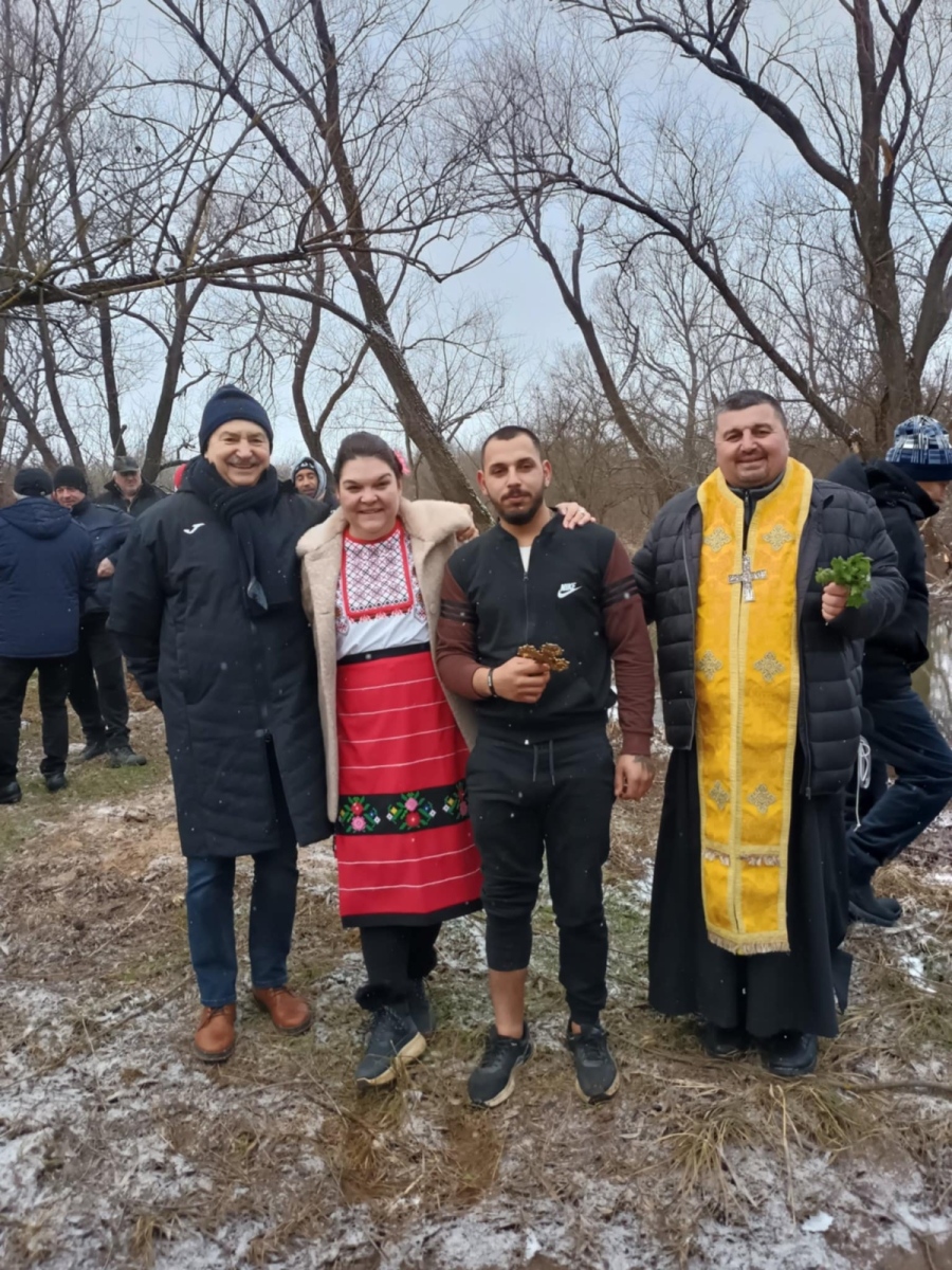 В Долна Рикса отбелязаха Богоявление с възстановена традиция отпреди 85 години