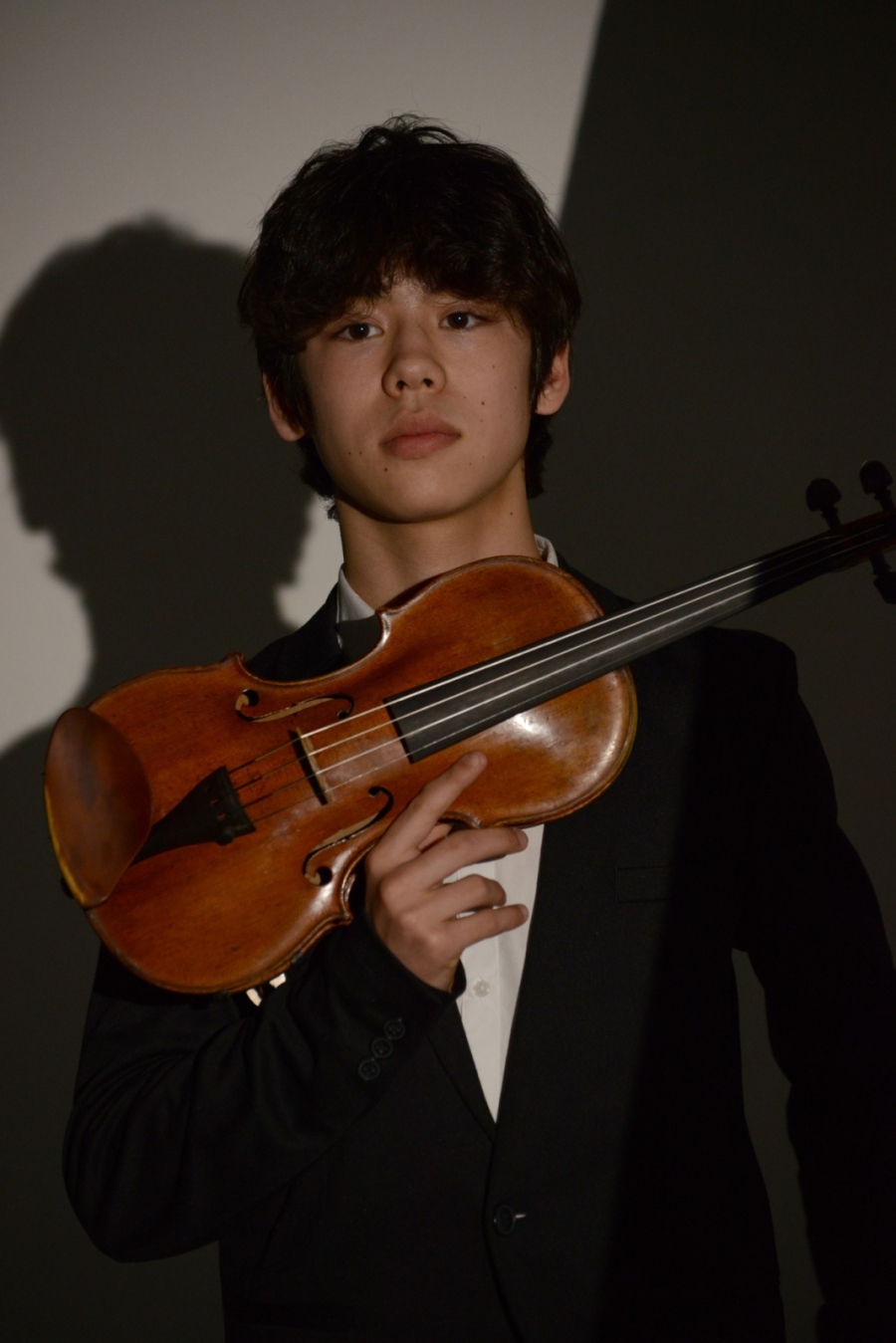 Младия талант Кай Гергов с врачанско потекло  открива полусезона на Симфониета-Враца