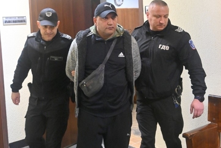 Милчо Филипов, блудствал с невръстни брат и сестра в Лом, е прибран за постоянно в ареста