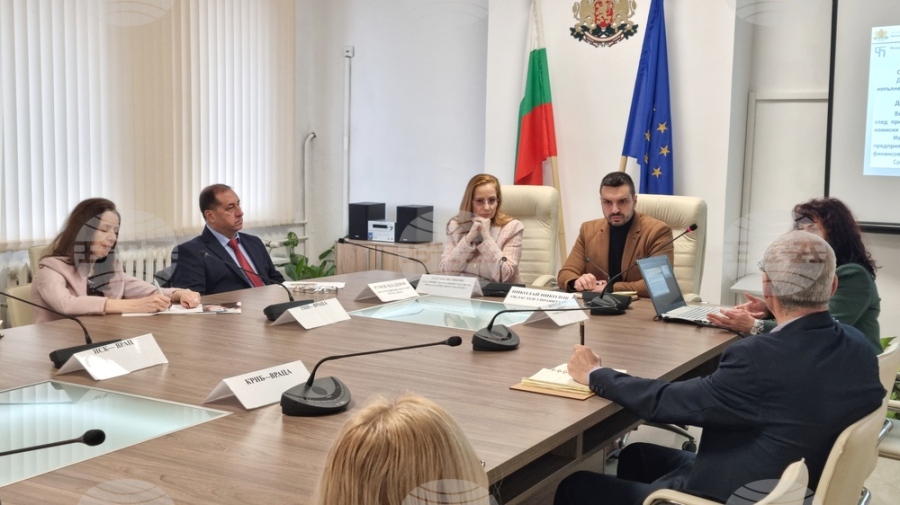 Все повече непълнолетни работят в област Враца, отчете директорът на Инспекцията по труда Румен Младенов