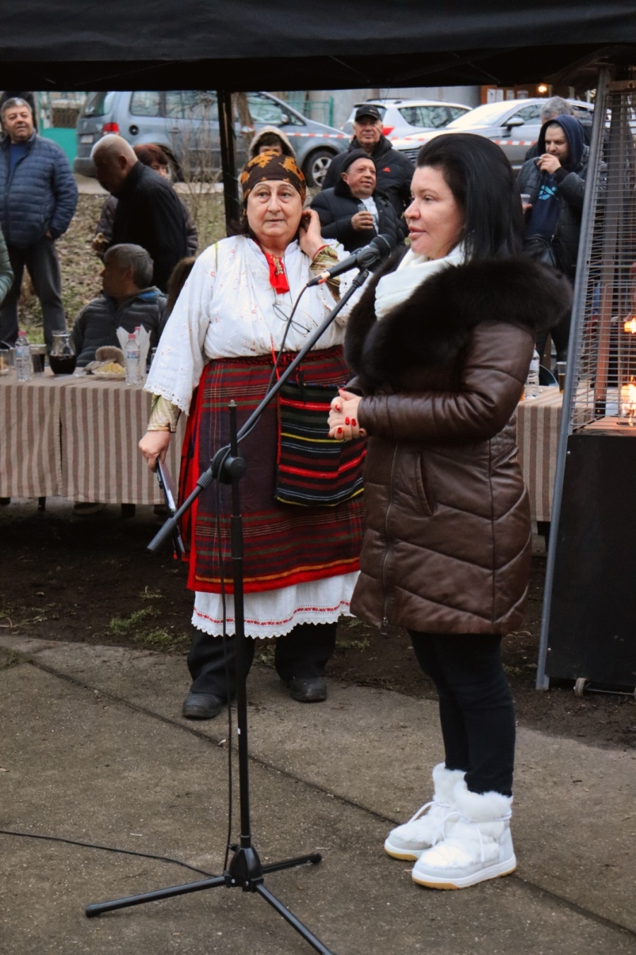 Кметът Маринела Николова поиска прошка от гражданите, както повелява традицията на Сирни заговезни