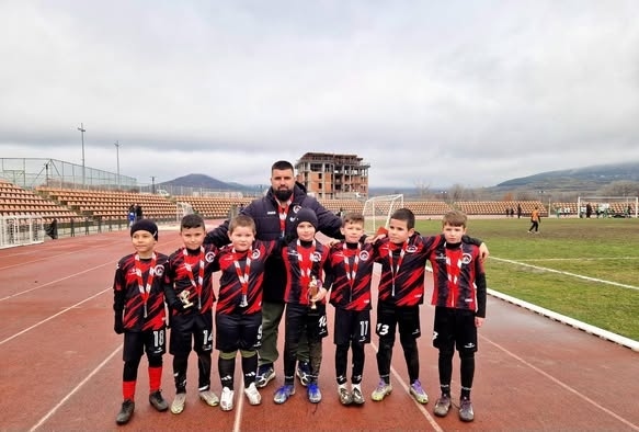 Уикенд, изпълнен с емоции, битка и характер за Дюш - Офк ,,Локомотив\'\' - Мездра