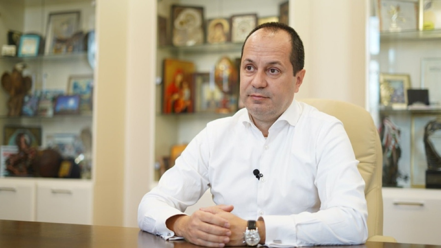 Калин Каменов: Държавата да изготви приложим правилник за ползване на училищните физкултурни салони