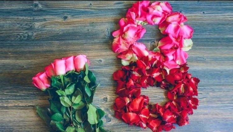 Честит 8 март! Днес е Международния ден на жената!