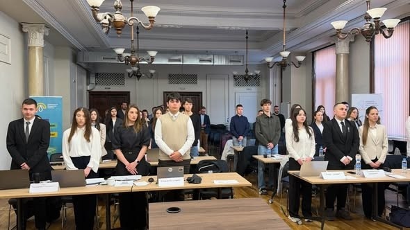 Доброволки от Младежки център - Враца се включиха във второто издание на „Академия за младежко участие“