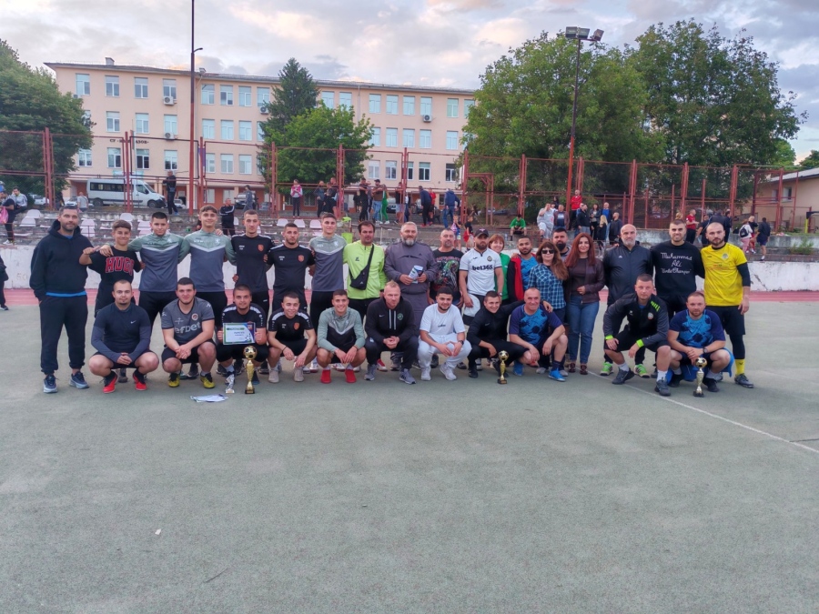 Община Мездра обявява провеждането на XXV открит общински турнир по футбол на малки врати