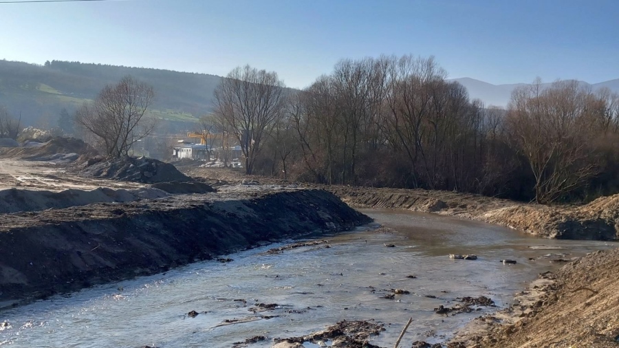 Комисия провери състоянието на речните корита и дерета в община Мездра
